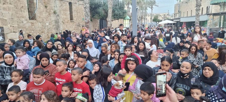 مهرجان اضاءة فانوس في عكا برعاية لجنة امناء الوقف الاسلامي مسجد الجزار 